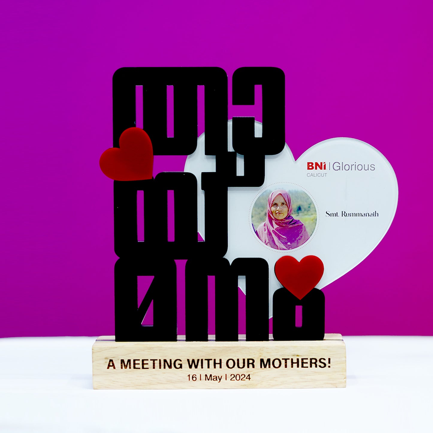 Customized Honoring Memento