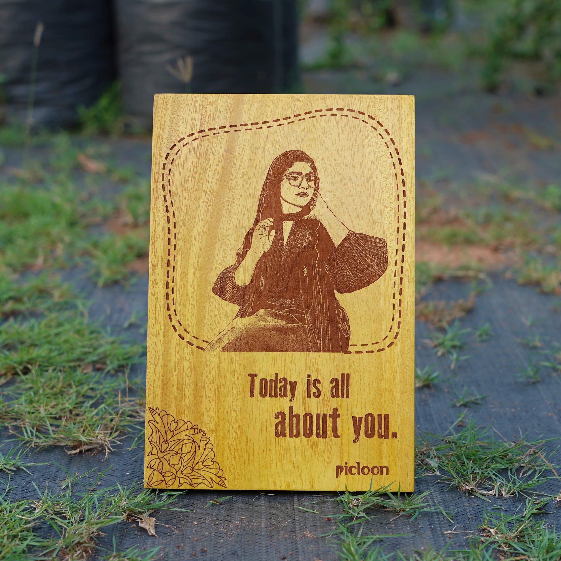 Customized Photo Engraved Wooden Plaque