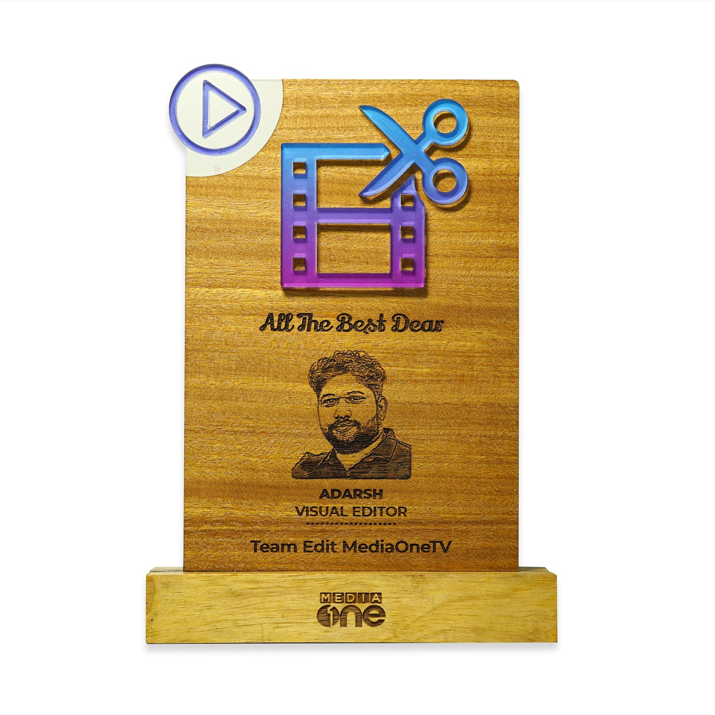 Customized Film and Media Editor Memento: Commemorate Your Creative Journey