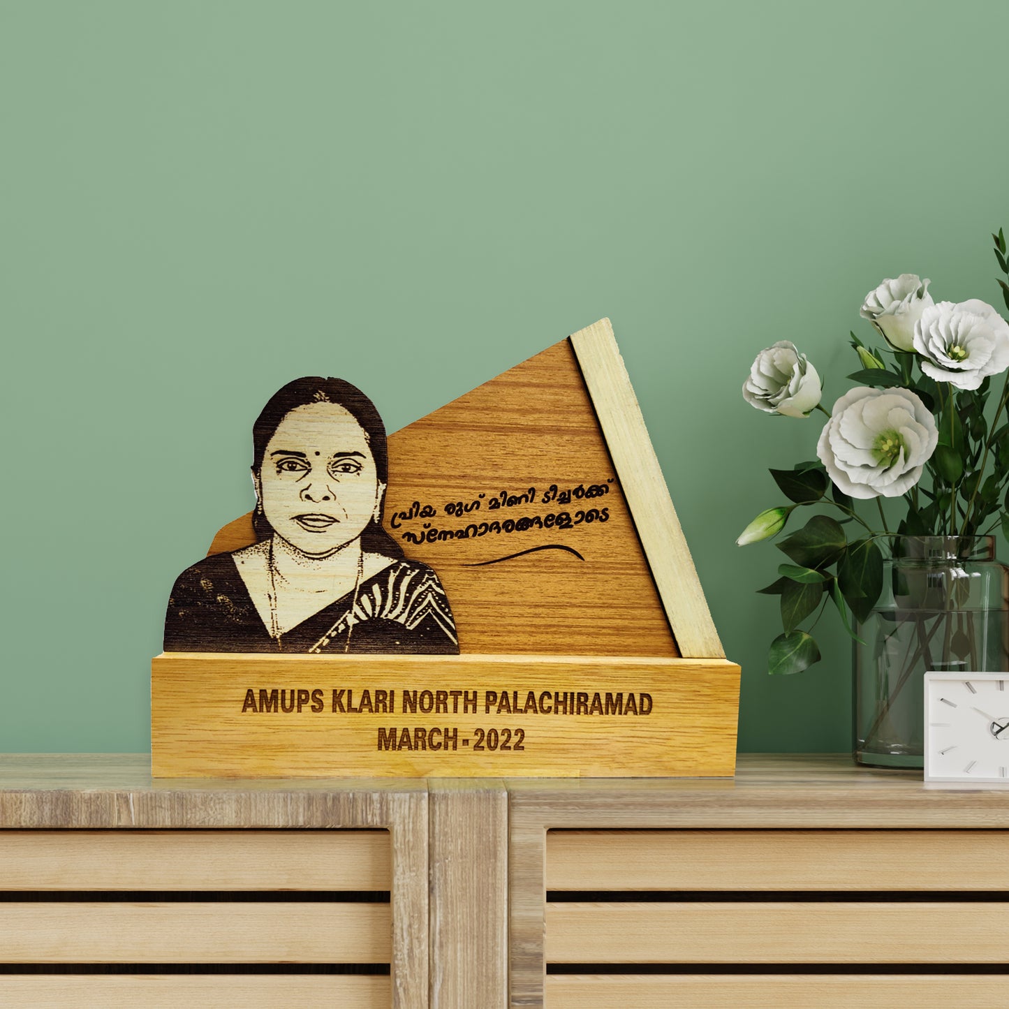 Customized Photo Engrave Wooden cutout Memento