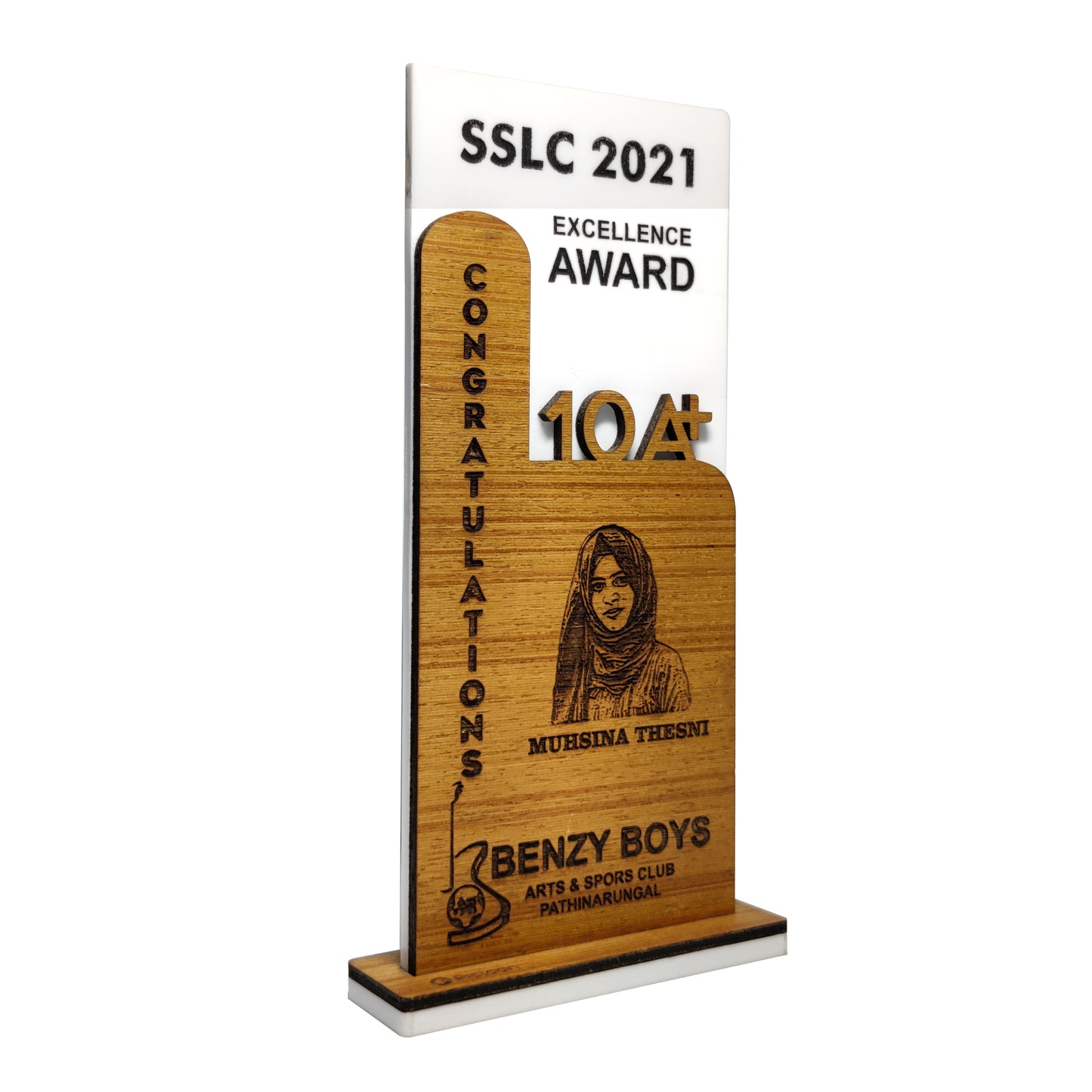 Customized Photo Engraved Wooden Memento for Winners